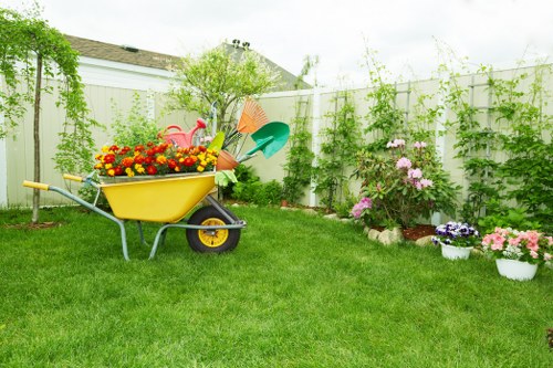 Risk assessment and safe handling in garden work